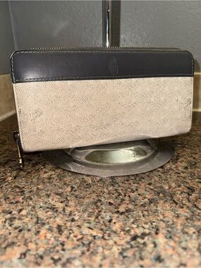 GOYARD authentic matignon GM zip around wallet with legit grails COA